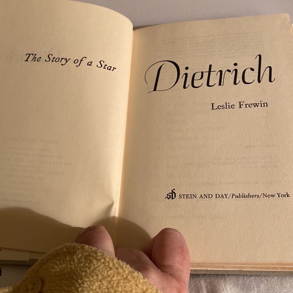 MARLENE DIETRICH - STORY OF A STAR by LESLIE FREWIN - 1967 - HARDBACK - Picture 3 of 5